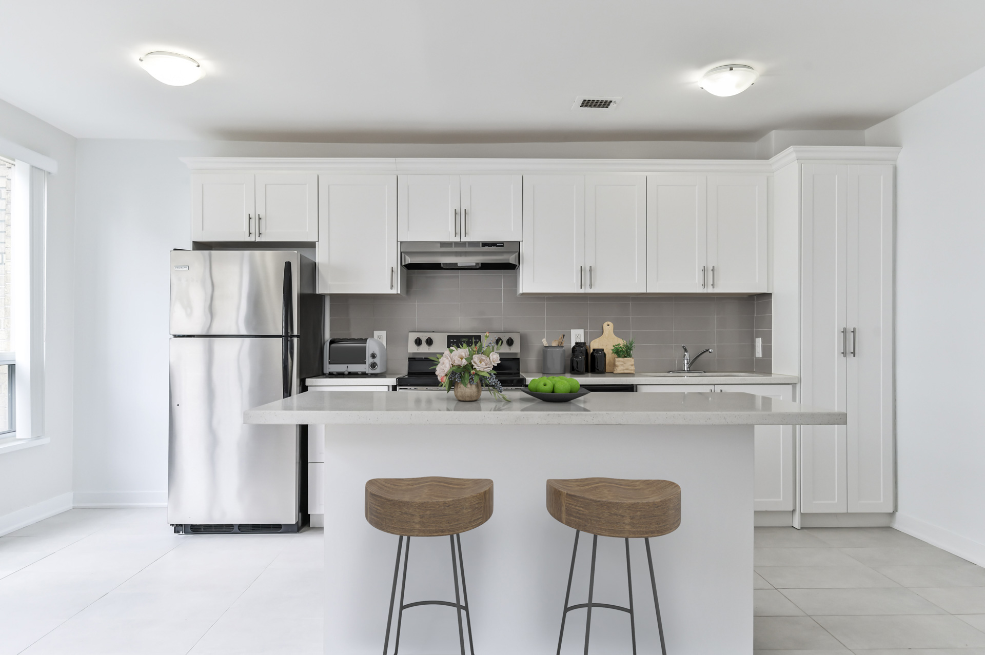 La Salle Towers Rental Apartments Hollyburn Properties