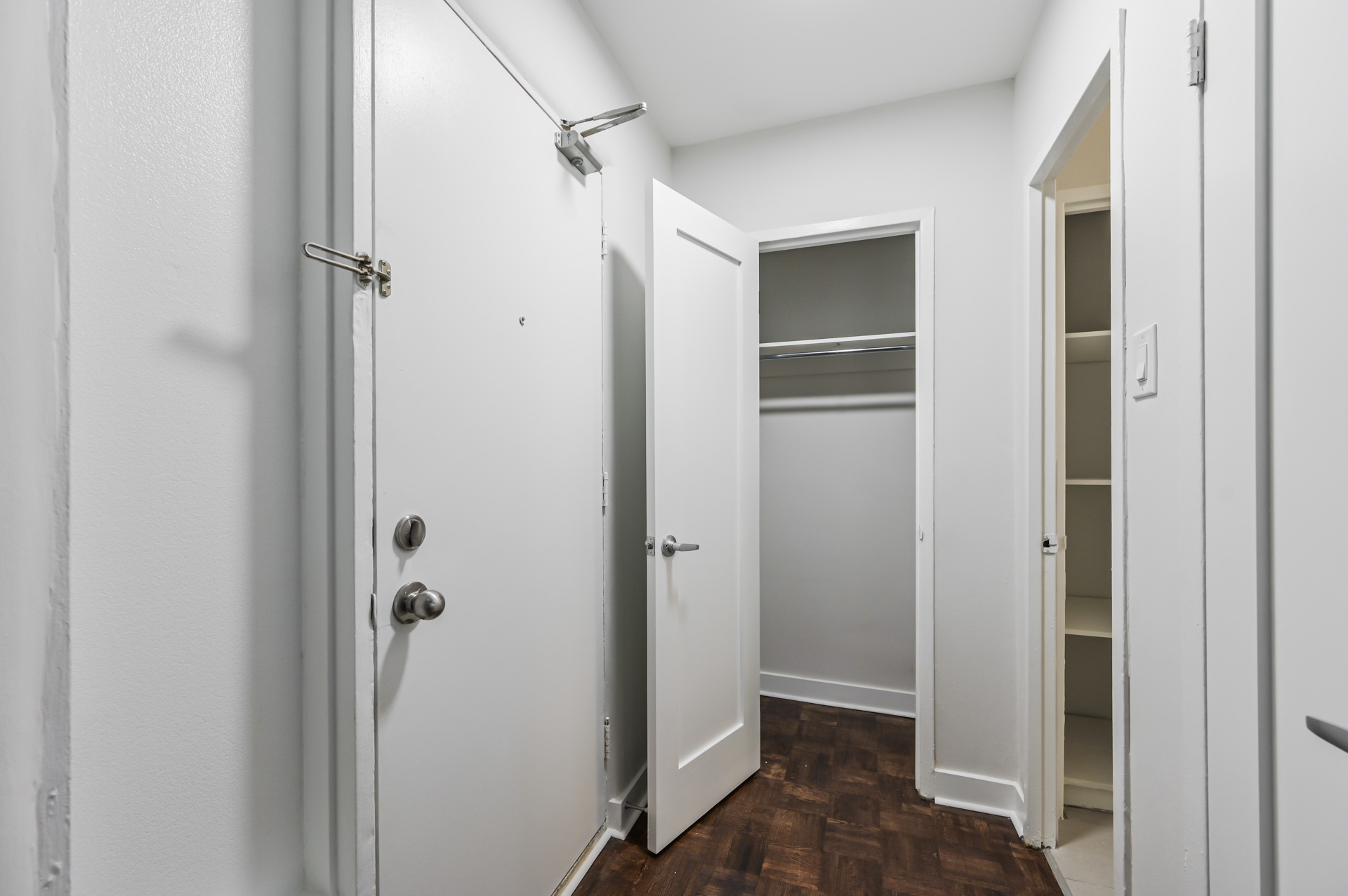 48 Isabella Rental Apartments Hollyburn Properties