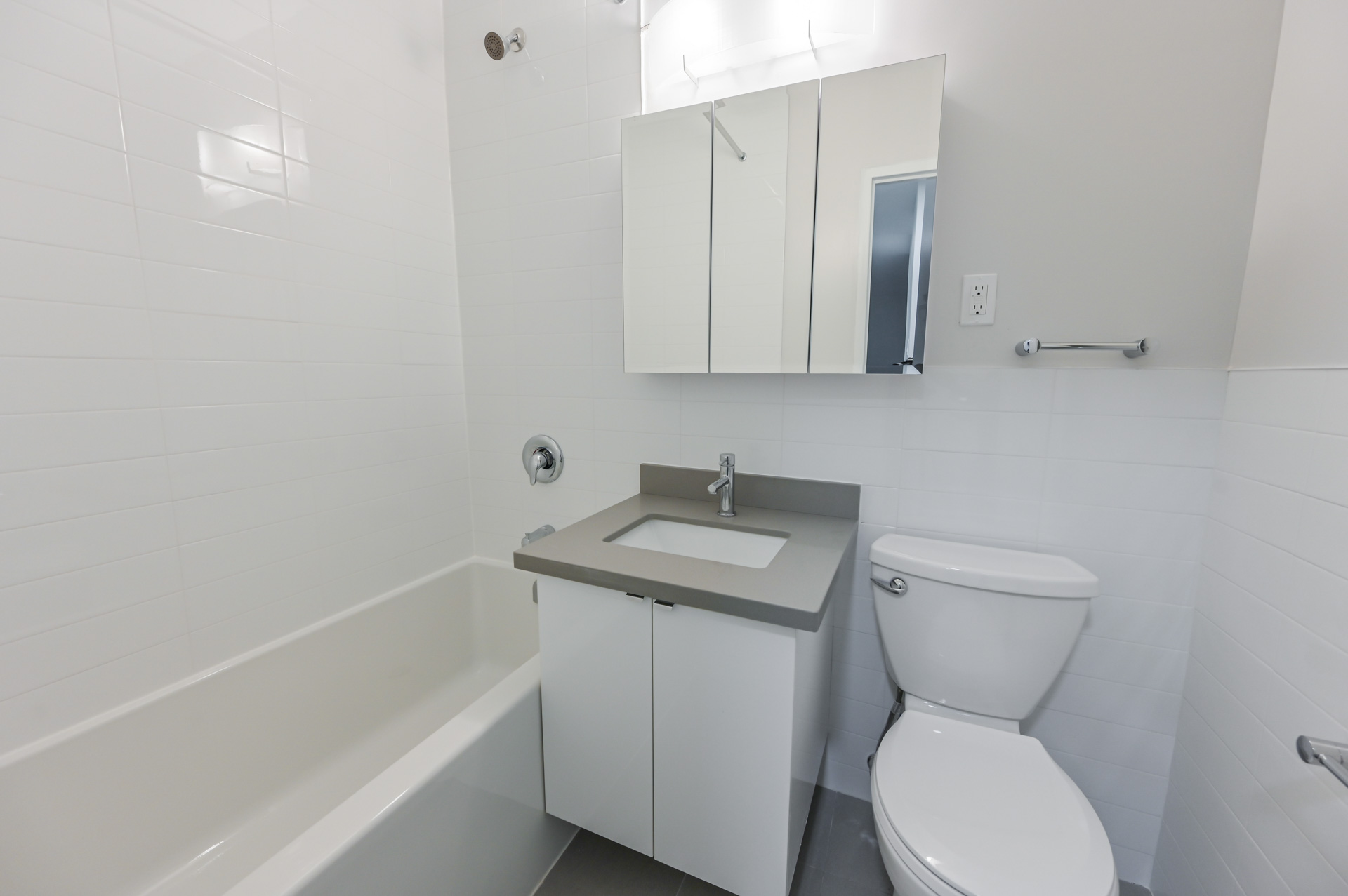 48 Isabella Rental Apartments Hollyburn Properties