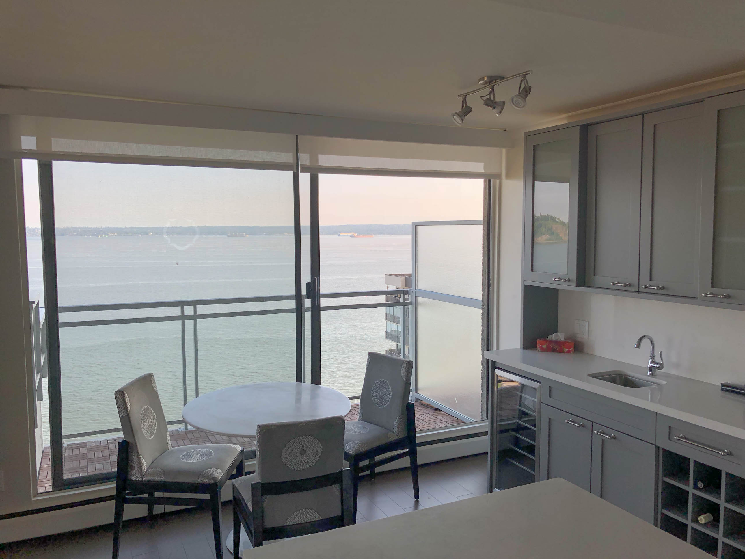 Hollyburn Plaza - 2 Bedroom 3