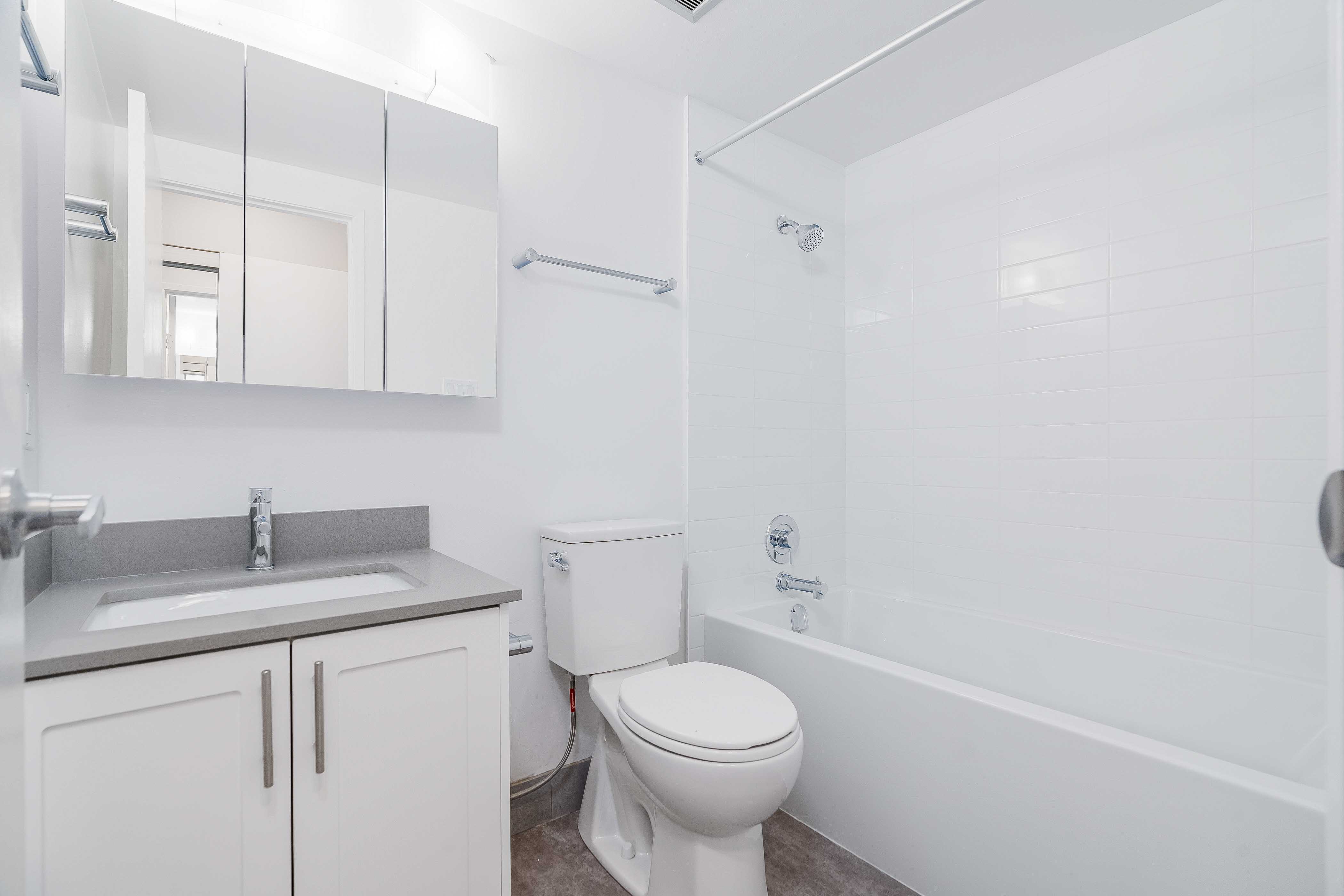 Hendry House - 2 Bedroom 3