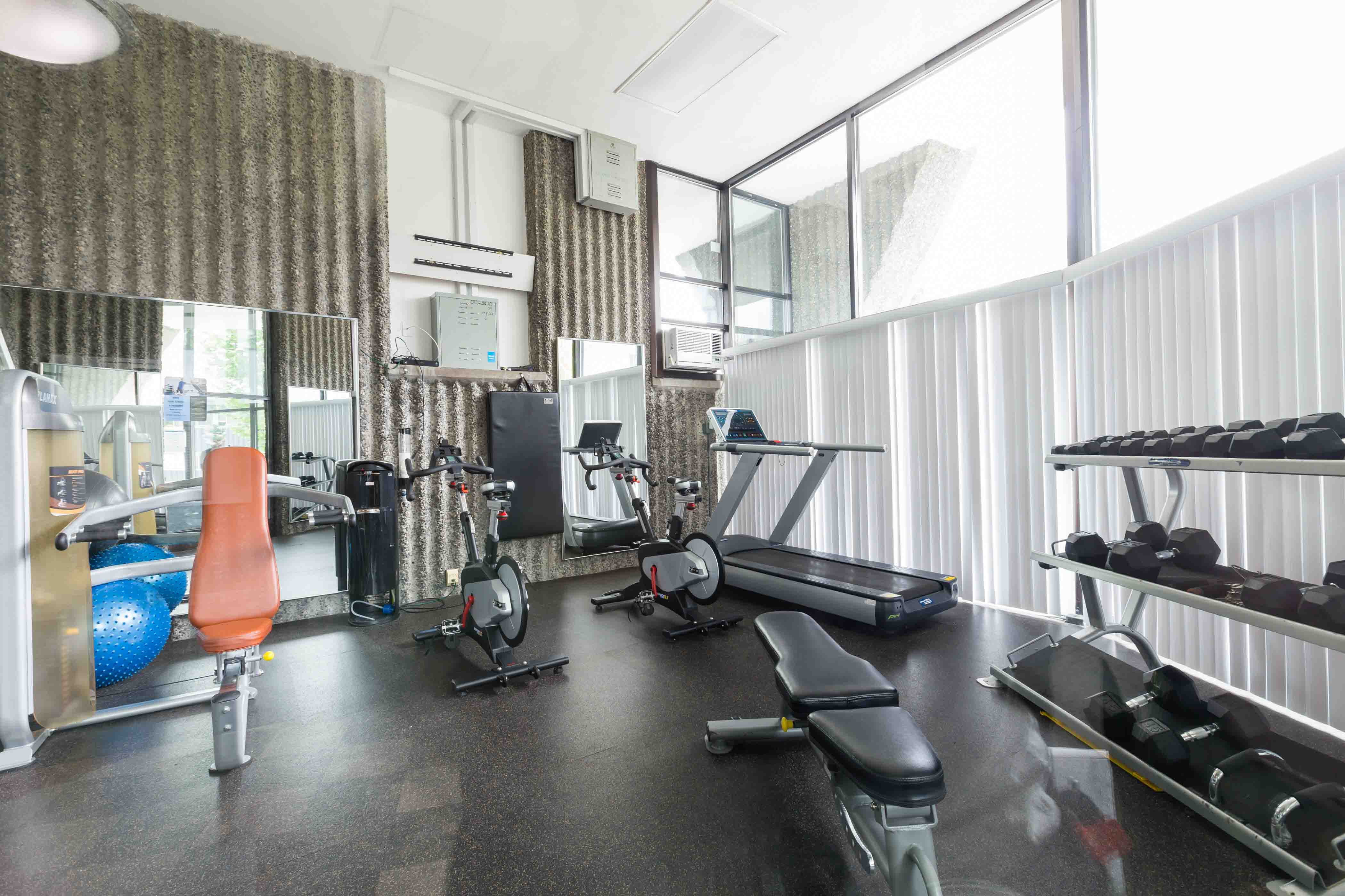 Hendry House Rental Apartments Hollyburn Properties